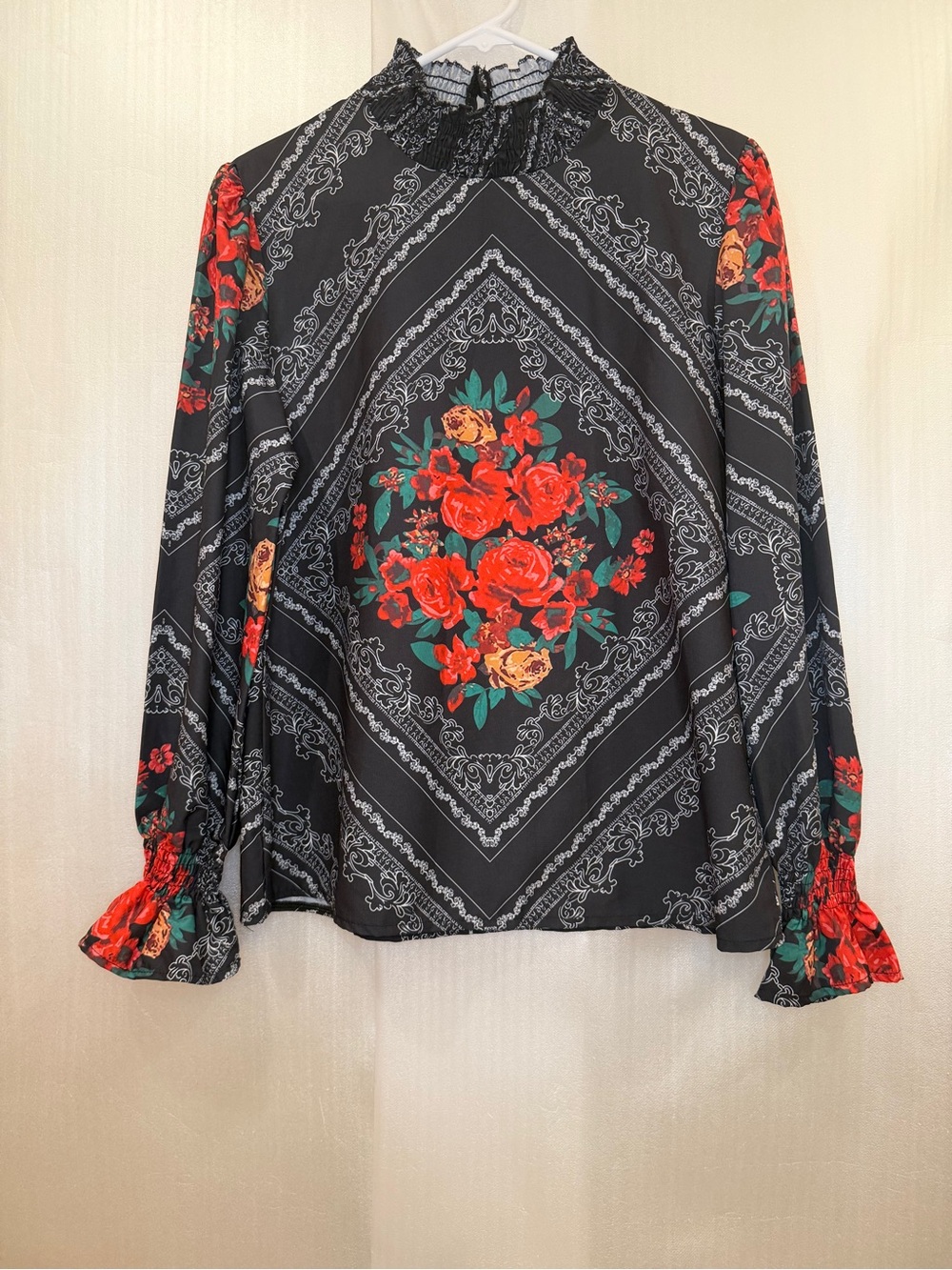 Black Floral Bandana Scarf High-Neck Blouse with Smocked Cuffs Long Sleeve Sz M